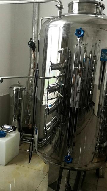 醫(yī)院制藥用純水系統(tǒng)展示